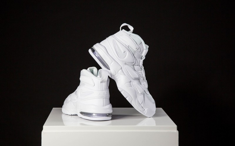 Air max 2 hot sale uptempo 94 triple white